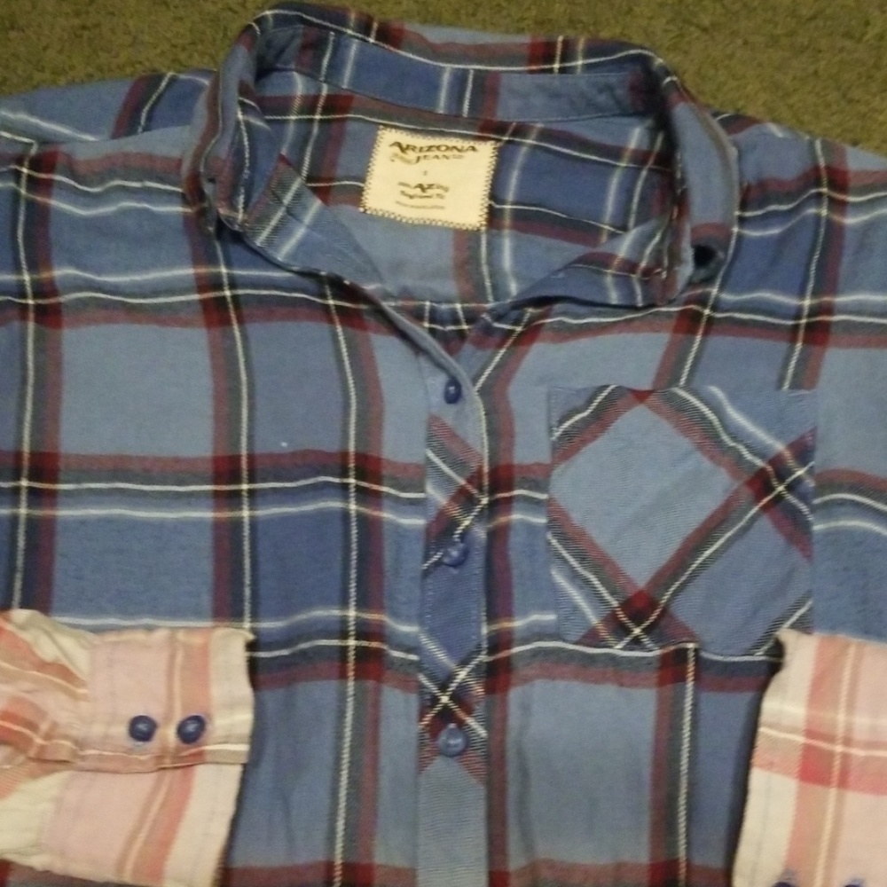 Button up - Picture 2 of 7